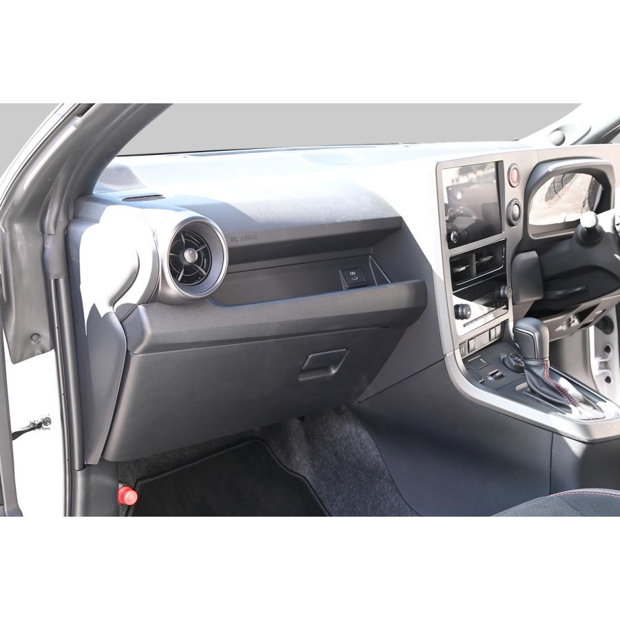 GRヤリス インパネラインパネル(2024年1月〜) |  | 18