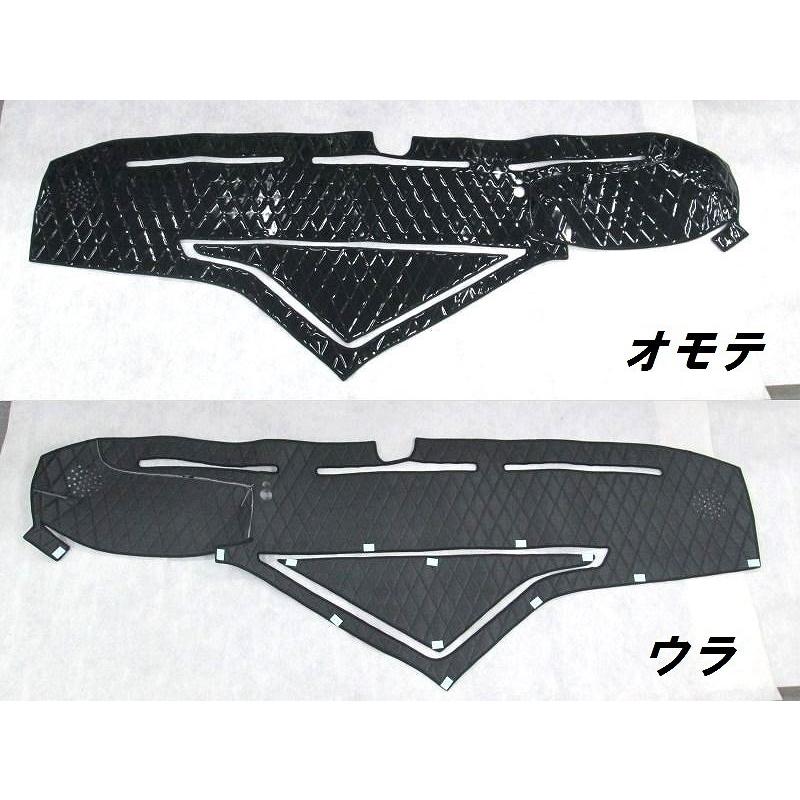 キルトダッシュマット ブラック（黒） 日野 大型 17プロフィア トレー