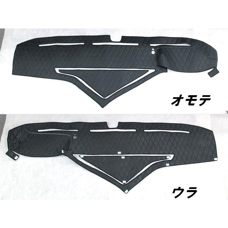 キルトダッシュマット つや消し黒（ブラックレザー） 日野 大型 17