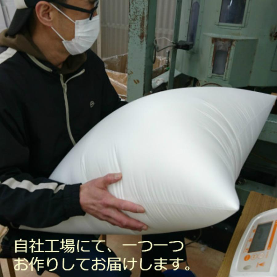 日本製 ヌードクッション35×35 cm 角型（粒わた入）配送直前に製造 出来たてのクッション |  | 01