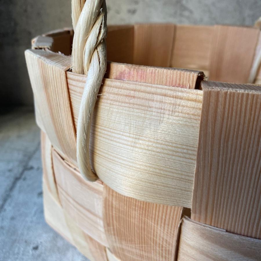 エストニア パイン籠(松の皮で作った籠) エストニア パイン籠(松の皮で作った籠)