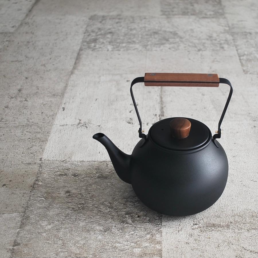 くろいろ急須・大 |  | 05