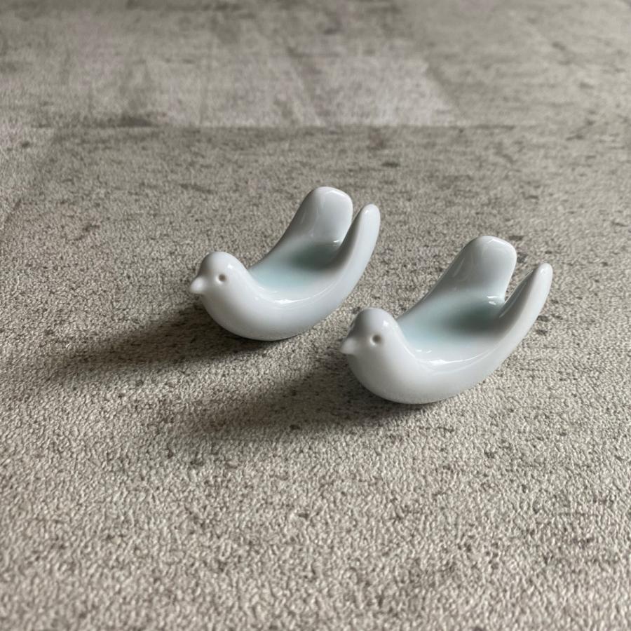 鳥の箸置き 白磁器 : ASSEMBLAGE - 通販 - Yahoo!ショッピング