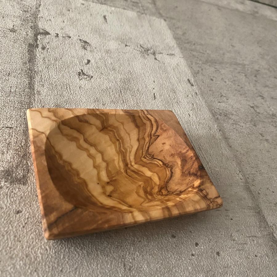 Felice Olive 長方形ボウル |  | 04