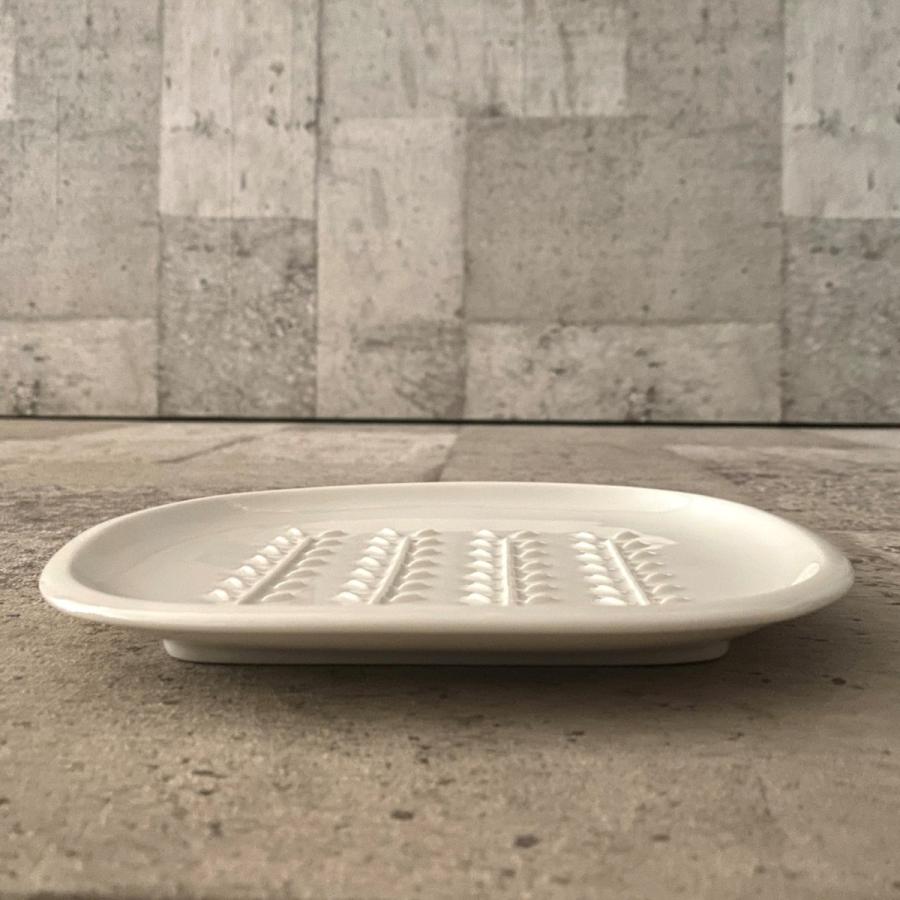 トーストプレート 白 |  | 02