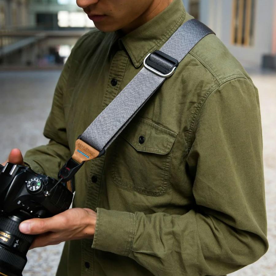ピークデザイン-peak design スライド : 登山アウトドアのアシーズ