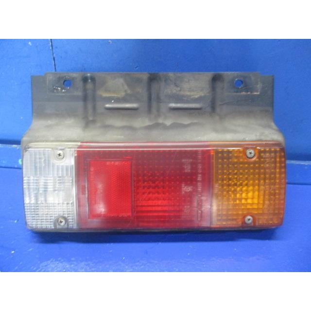 ダイナ TKG-XZU650 右テールランプ : as-shop3 - 通販 - Yahoo 