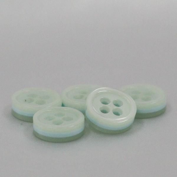 ボタン プラスチックボタン 白ｘうす青 9mm 10個入  カラフル  シャツ ブラウス カーディガン 向 ボタン 手芸 通販｜assure-2｜03