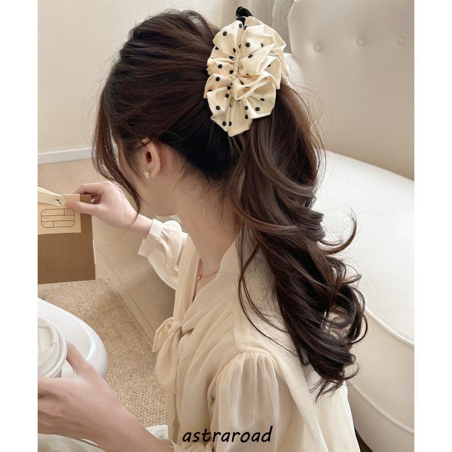パールバナナクリップサテン風ヘアクリップ : アストラロード - 通販