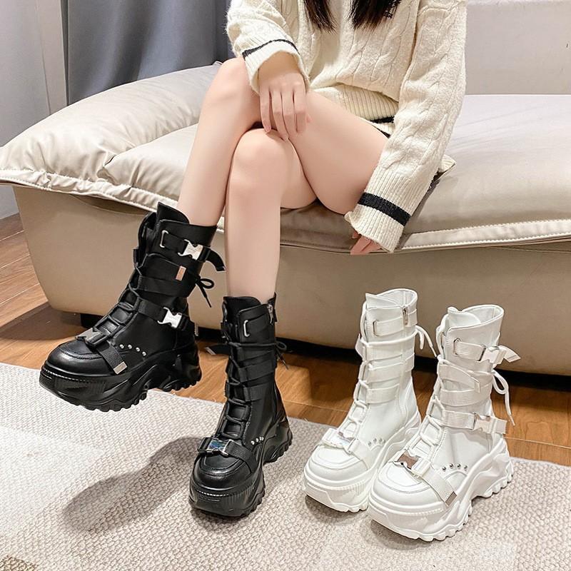 爆買 ショートブーツ 厚底 レディース ミドル丈 パンク系 バックル付き