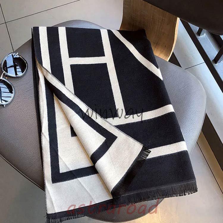 未使用♡ETROストール.ひざ掛け DAY CLOSET ストール マフラー レディース 肩掛け/ひざ掛け/巻き