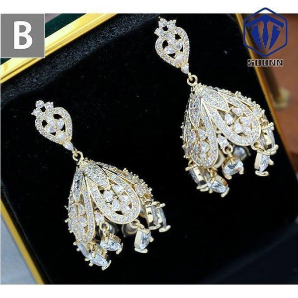 ピアス アクセサリー レディース ビジュー キラキラ 上品 気品 フォーマル パーティー デイリー 華やか ゴージャス グリーン ゴールド ベーシックの画像