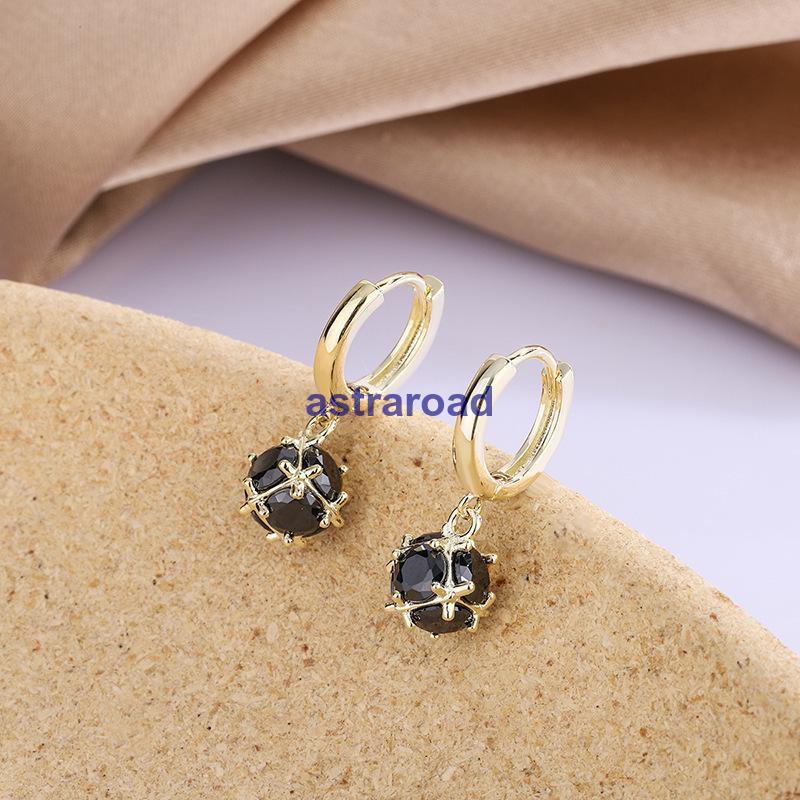 ピアス 両耳用 リングピアス アクセサリー レディース 女性 婦人 フープピアス 揺れる ビジュー かわいい おしゃれ ギフト プレゼント_4