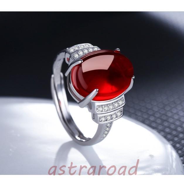 14Kゴールド トリロジーリング 赤 Vintage Cocktail 14ct Gold Coral Ring From The 1960s-1970s