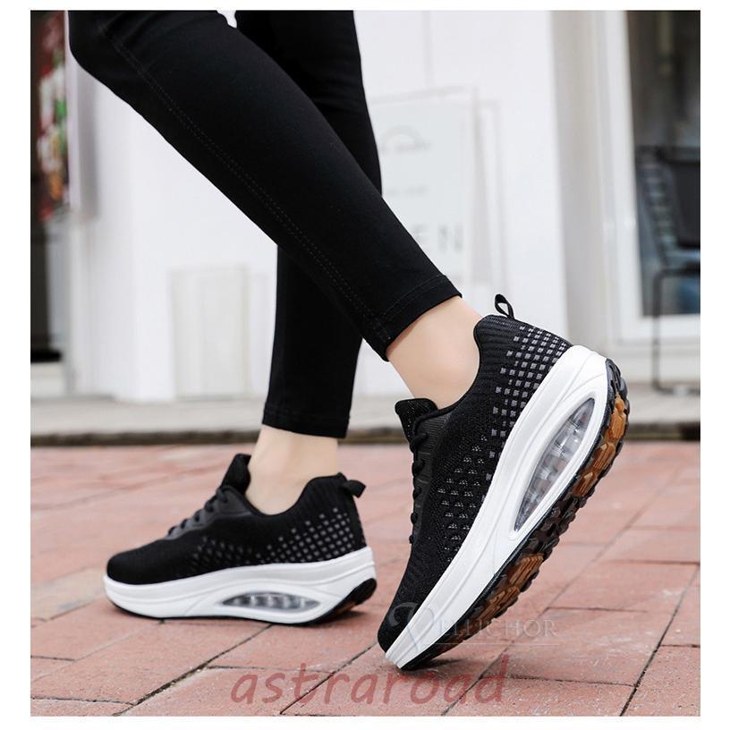 スニーカー レディース 厚底 軽量 ナースシューズ 黒 疲れにくい 白