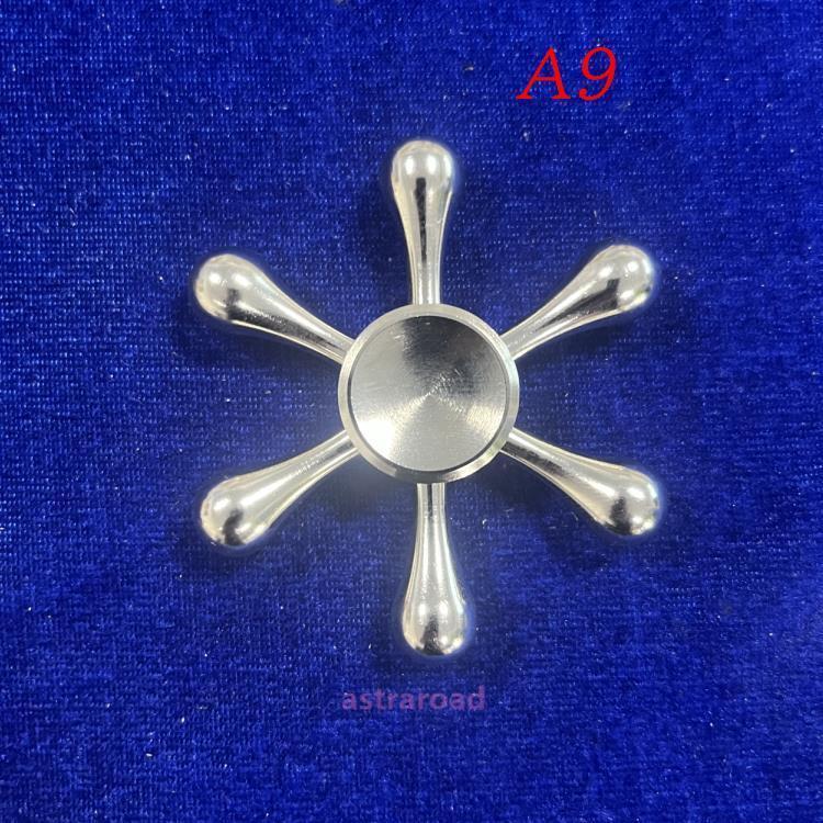 新型DIY ハンドスピナー 水道 Hand Spinner ストレス解消 6枚翼