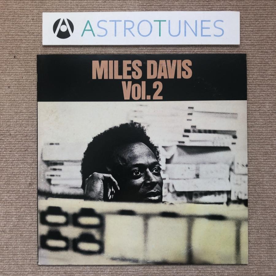 MILES DAVIS 2枚組レコード Miles Davis レコード2枚セット - メルカリ