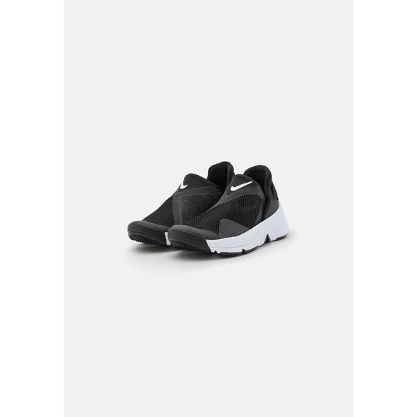 ナイキ スニーカー レディース シューズ GO FLYEASE - Trainers - black/white｜asty-shop2｜03