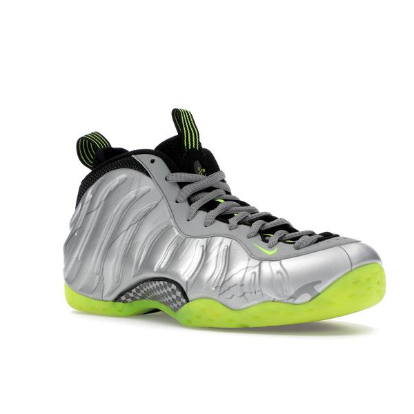 Nike ナイキ メンズ フォームポジット スニーカー Nike Air Foamposite One Silver Volt Camo 【US_10.5(28.5cm) 】の画像