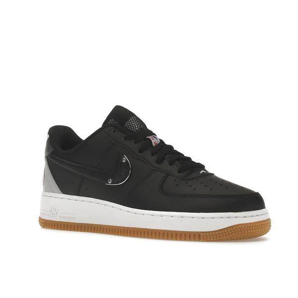 Nike ナイキ メンズ エアフォース スニーカー Nike Air Force 1 Low '07 NBA Black Silver 【US_7(25.0cm) 】の画像