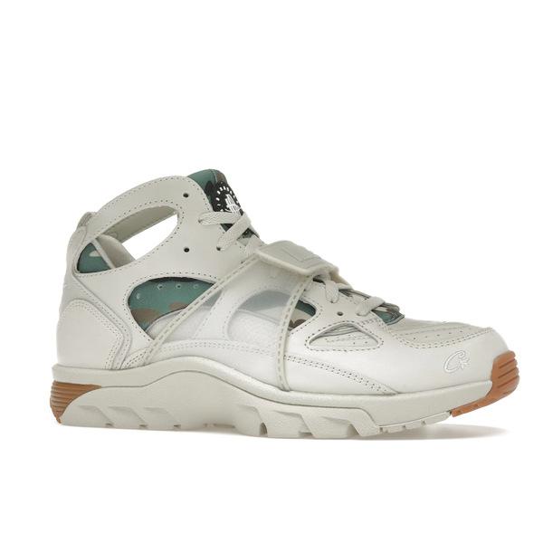 Nike ナイキ メンズ ハラチ スニーカー Nike Air Trainer Huarache Corteiz Light Bone 【US_7.5(25.5cm) 】の画像