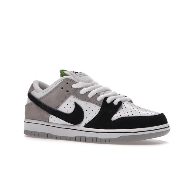 Nike ナイキ メンズ エスビー スニーカー Nike SB Dunk Low Chlorophyll 【US_8.5(26.5cm) 】の画像