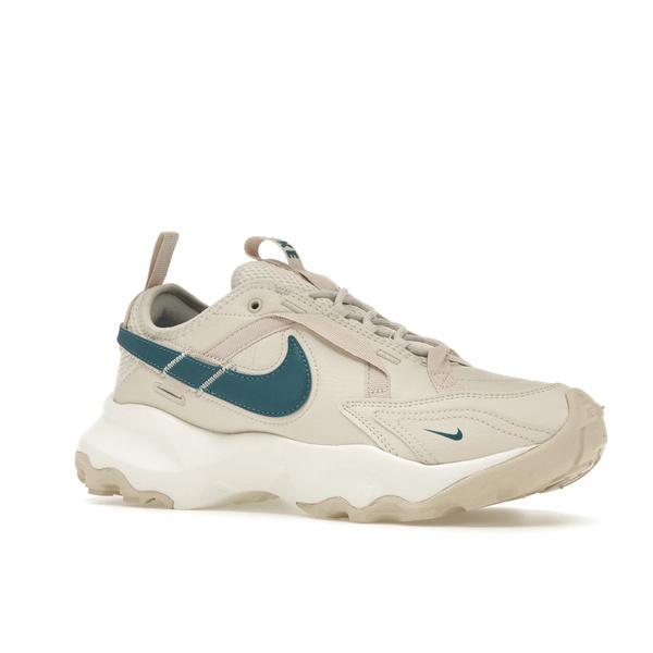 NIKE Nike ナイキ レディース スニーカー Light Orewood Brown NIKE Nike ナイキ レディース スニーカー Light Orewood Brown