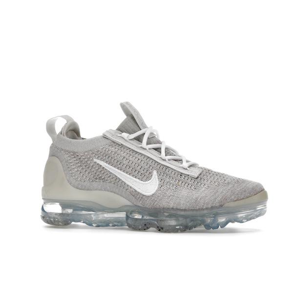 Nike ナイキ レディース スニーカー Nike Air VaporMax 2021 FK Light Bone (Women's) 【サイズ US_8.5(25.5cm) 】の画像
