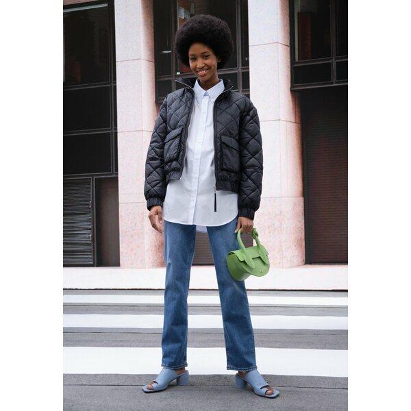 72時間限定タイムセール ボーイッシュ カジュアルパンツ レディース ボトムス The Noah High Rise Straight Leg Slim Fit Jeans Too Shy 売り尽 Harodhconsultores Com Mx