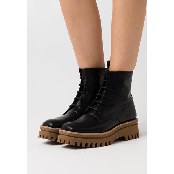 送料無料 パロマ バルセロ ブーツ レインブーツ レディース シューズ Versalles Platform Ankle Boots Black 独創的 Tellosystems Com