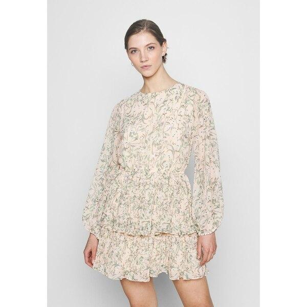 激安売上 ジーナ トリコット ワンピース レディース トップス Amber Pleated Dress Day Dress Peach 工場は直販 Shirleyryan Ca