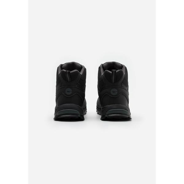 くすみ水色 HI-TEC ハイテック シューズ メンズ フィットネス RAVEN MID WP - Hiking shoes - black/charcoal