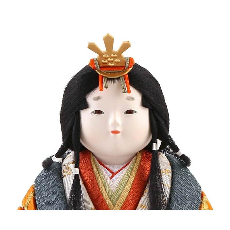 幸一光 ひな人形 コンパクト 雛 木目込人形飾り 平飾り 親王飾り 小雪 目入頭 正絹 屏風B アクリル足付飾台 【ハレノヒ】 h033-koi-432b