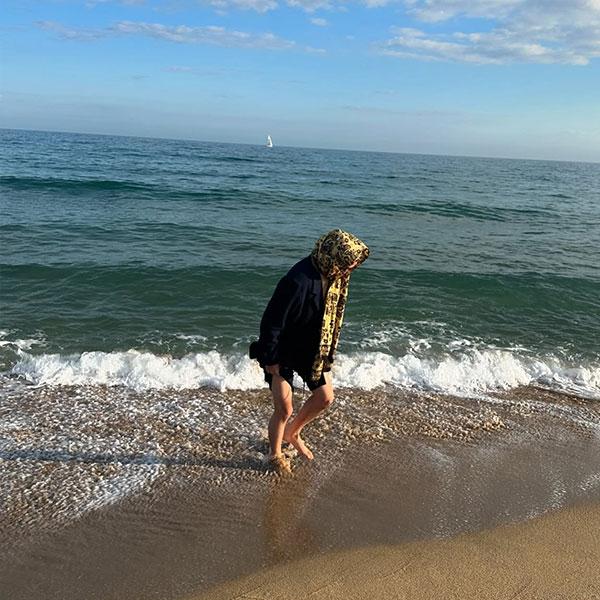 限定値下げ　インドネシア　バリ島　バティック　藤井風　Instagram 限定値下げ インドネシア バティック 藤井風 Instagram スペイン