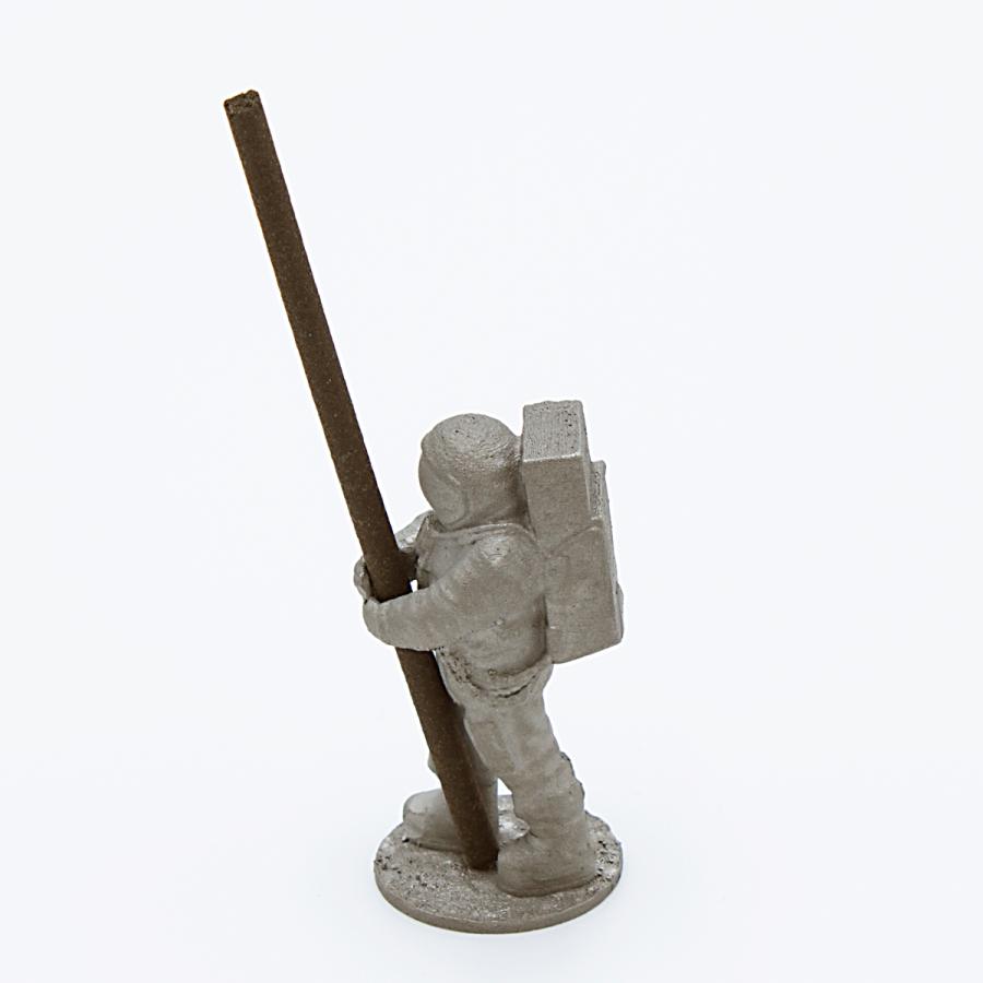 スペースマン　incense holder 宇宙飛行士のお香立て ステンレス素材 再生可能素材 サステイナブル　宇宙雑貨 送料無料 |  | 01
