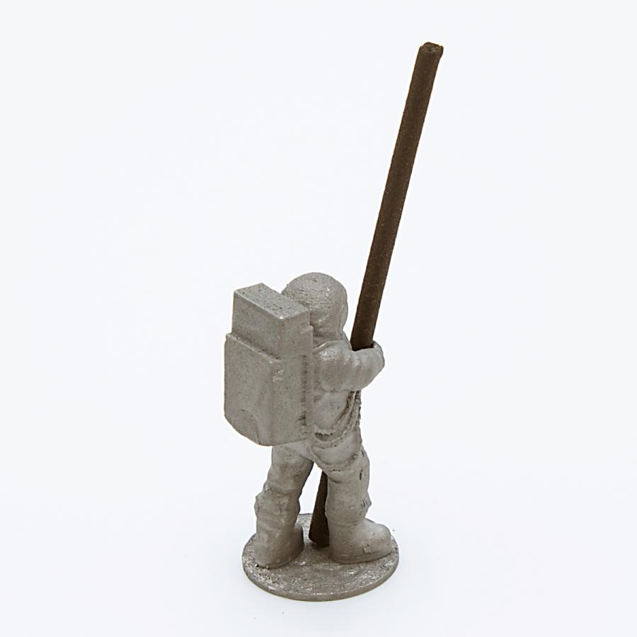 スペースマン　incense holder 宇宙飛行士のお香立て ステンレス素材 再生可能素材 サステイナブル　宇宙雑貨 送料無料 |  | 06