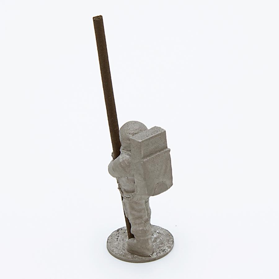 スペースマン　incense holder 宇宙飛行士のお香立て ステンレス素材 再生可能素材 サステイナブル　宇宙雑貨 送料無料 |  | 08