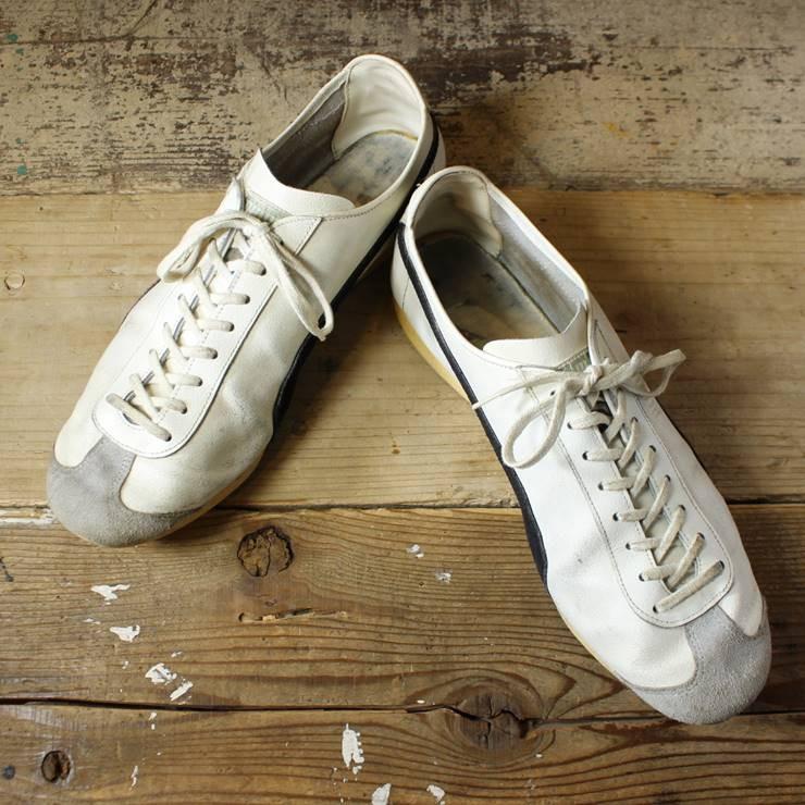 PUMA 70s フランス製 FIT プーマ レザースニーカー ホワイト PUMA 70s フランス製 FIT プーマ レザースニーカー ホワイト
