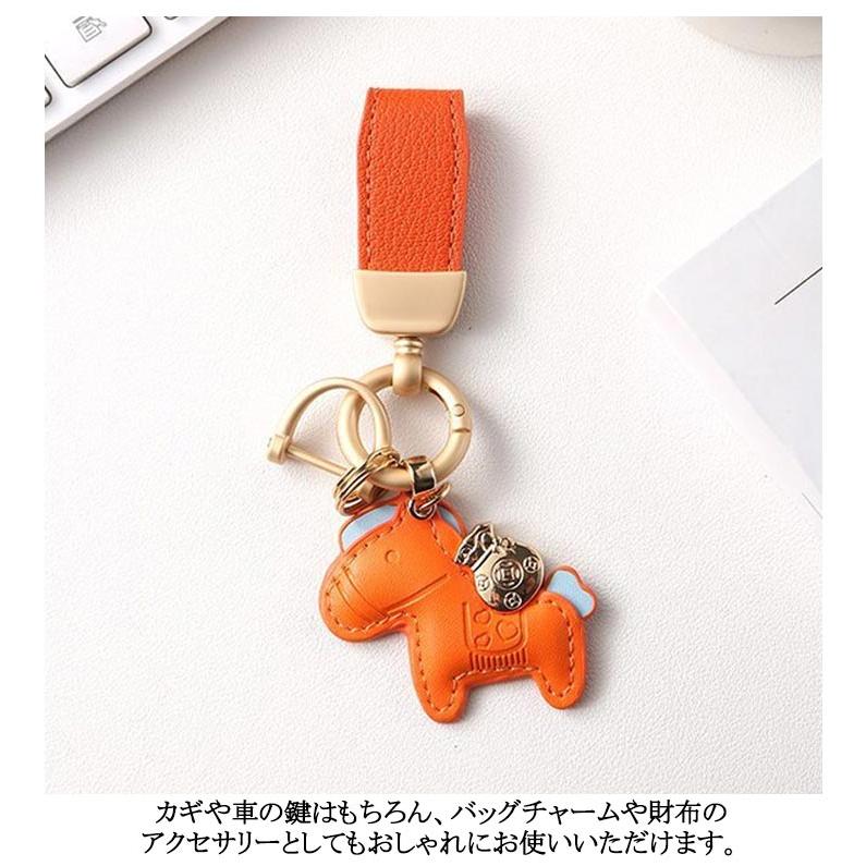 軽量 薄型 皮革 馬と蹄鉄のキーホルダー 縁起の良い馬と馬蹄