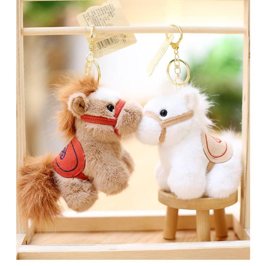 馬のキーホルダー うま バッグチャーム 干支 馬のぬいぐるみ 2026 車の