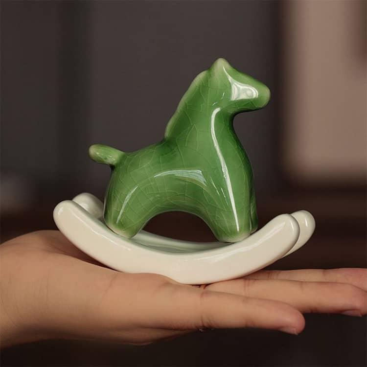 馬の置物 干支飾り 民芸 ミニチュア 馬 誕生日 縁起物 ゆらゆら木馬