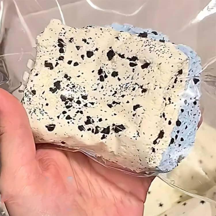 スクイーズ フード しっとり感 ケーキ ゆっくりと反発し パン型 水感