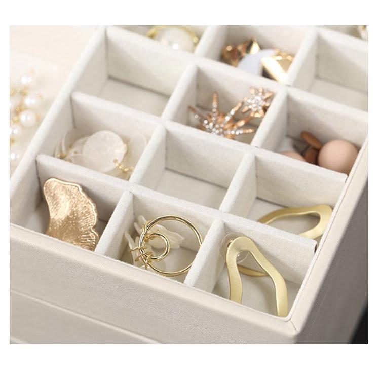 大容量ジュエリーBOX、引き出し3段、本体のみ、トレイ無し！ 大容量ジュエリーBOX、引き出し3段、本体のみ、トレイ無し！ 大容量