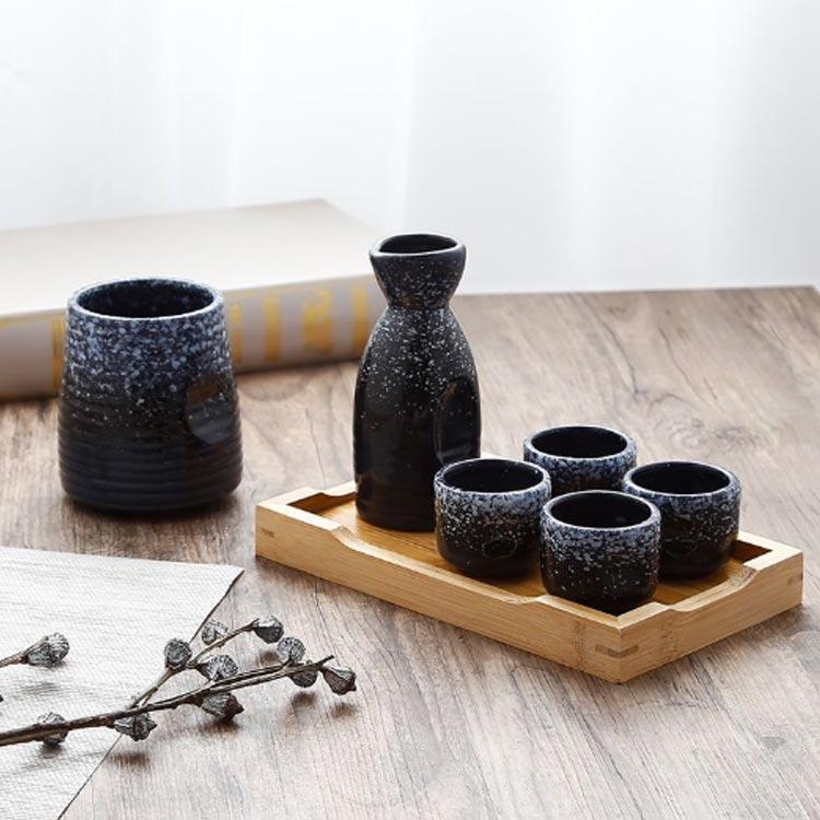 1504 萩焼　酒器セット　徳利2   猪口5   未使用 5点セット 酒器セット とっくり 陶器 150ml おちょこ 和 セット 猪口