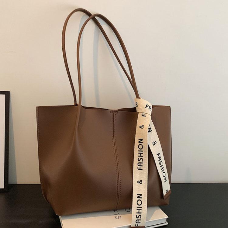 軽量 レディース バッグ 通勤バッグ レザー カバン 大きめ 高級感