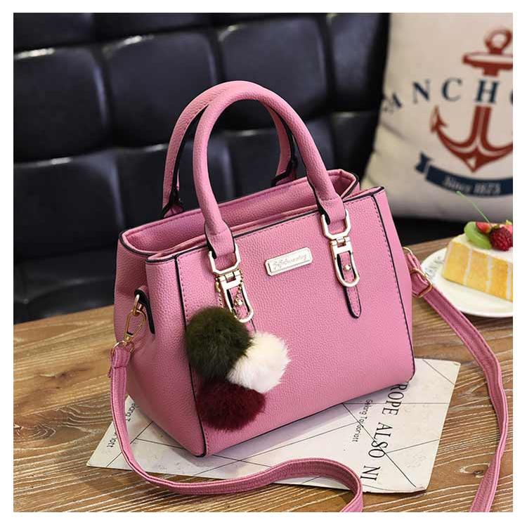 ショルダーバッグ レディース 2WAY ハンドバック チャーム付き 通勤