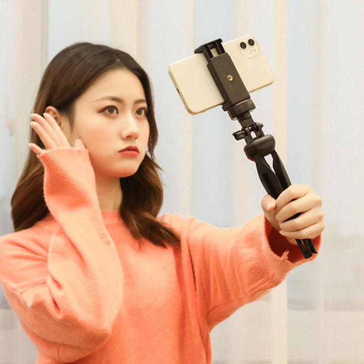 三脚 スマホ三脚 リモコン付き スマホ ホルダー 三脚 /スマホ 在庫あり 長い 軽量 ビデオカメラ 一眼レフカメラ ミニ三脚 さんきゃく スマホ ス |  | 03