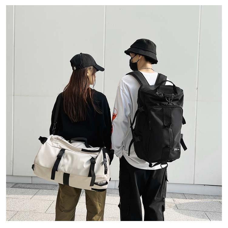 リュック 登山 40L 大容量 3WAY ショルダーバッグ 多機能 撥水