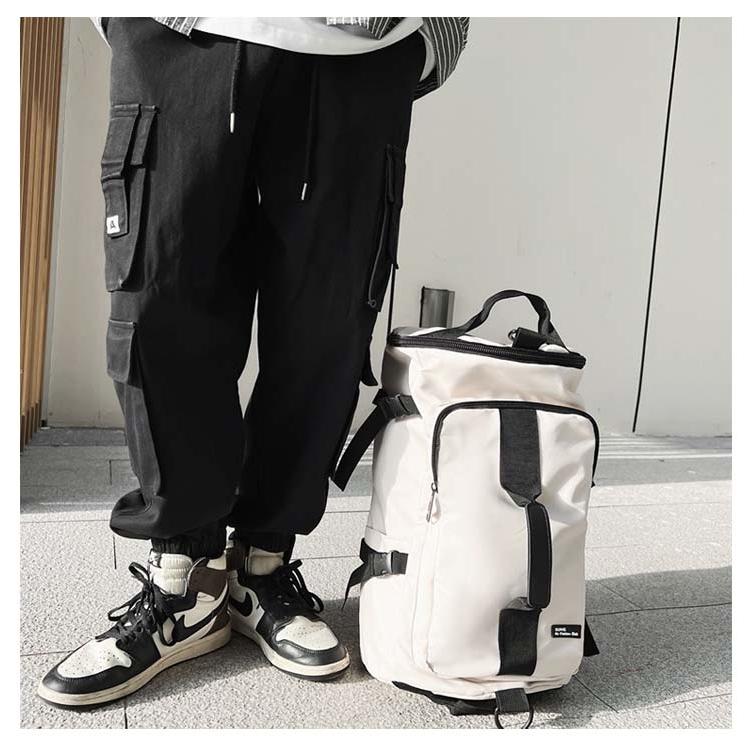 リュック 登山 40L 大容量 3WAY ショルダーバッグ 多機能 撥水