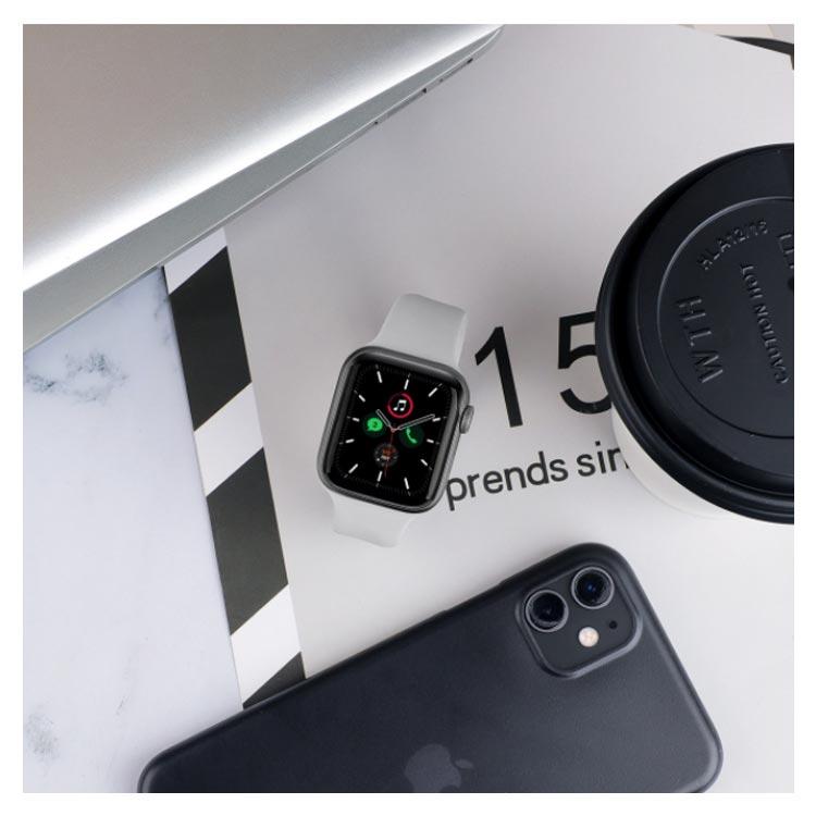 送料無料 Apple Watch バンド スポーツ バンド おしゃれ アップル ウォッチ 交換用 バンド シリコン ホール ベルト 防水 防汗 丈夫 |  | 12